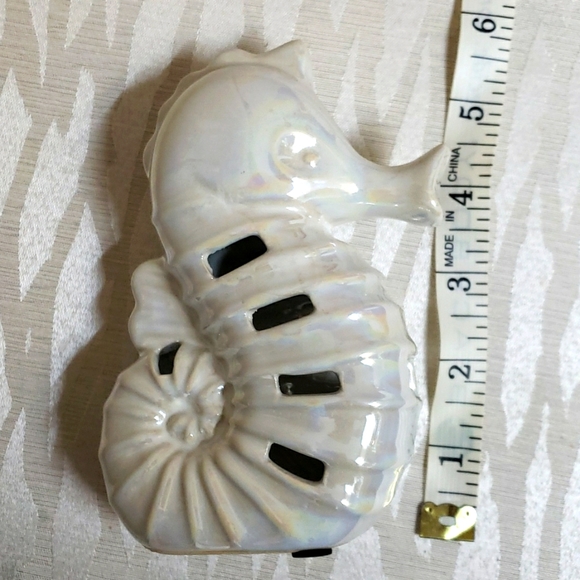 2 Decorative Seahorse's ♥, Book Shelf Ends, Under the Sea Decor - Picture 9 of 10